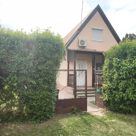 Hattyu Vendeghaz 아파트 Gárdony